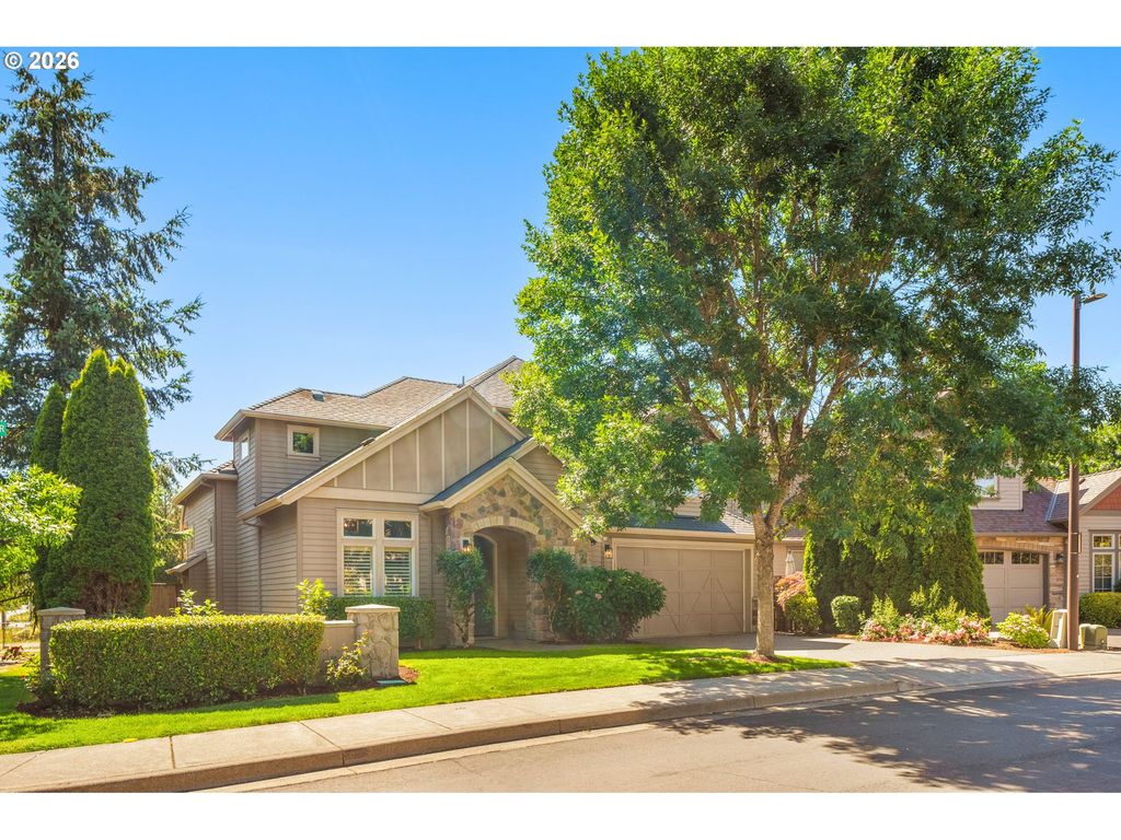 15677 FIELDSTONE Dr, Lake Oswego, OR 97035