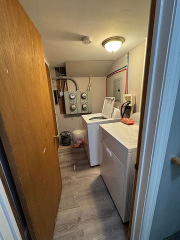 254 W 3rd St 1, Boston, MA 02127