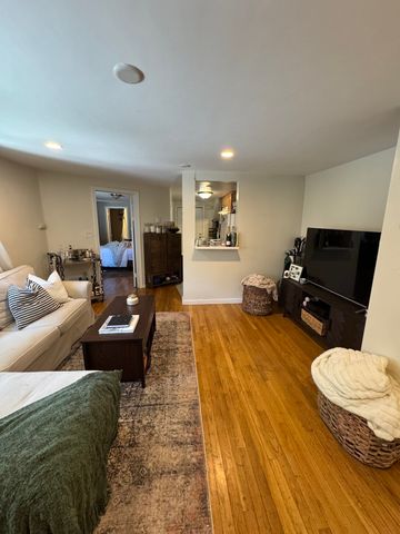 254 W 3rd St 1, Boston, MA 02127