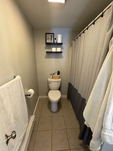 254 W 3rd St 1, Boston, MA 02127