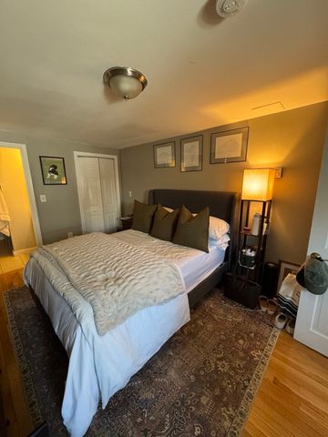 254 W 3rd St 1, Boston, MA 02127