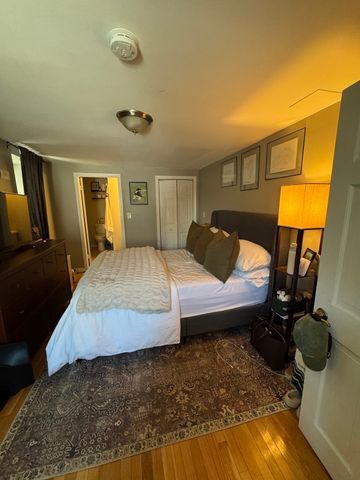 254 W 3rd St 1, Boston, MA 02127