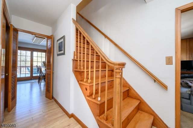 20 Mulford Ln, Hillsborough Twp., NJ 08844