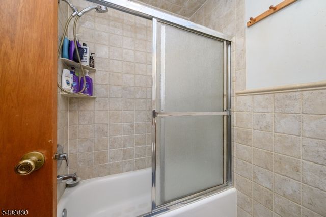 20 Mulford Ln, Hillsborough Twp., NJ 08844