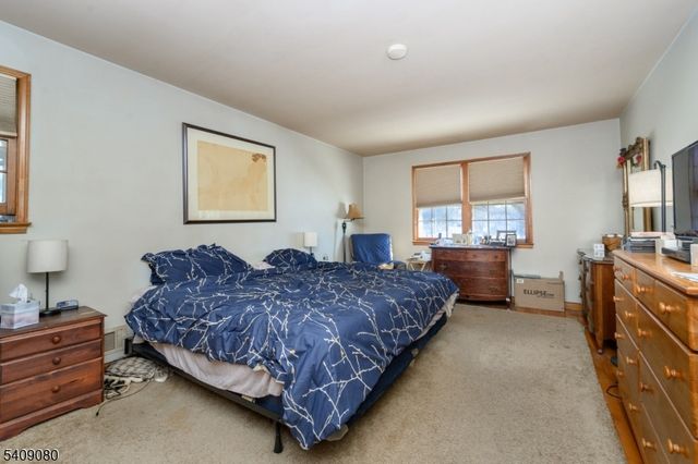 20 Mulford Ln, Hillsborough Twp., NJ 08844