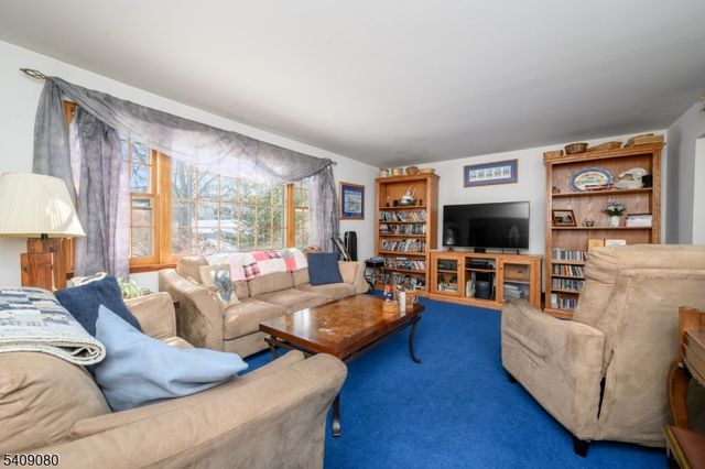 20 Mulford Ln, Hillsborough Twp., NJ 08844