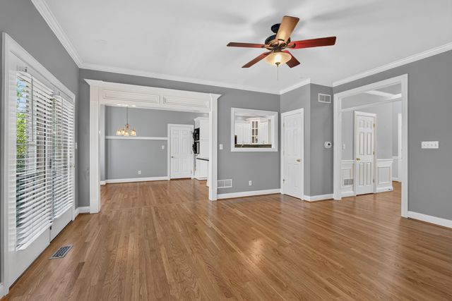 2213 Wilmington Lane, Lexington, KY 40513