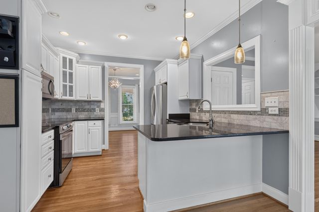 2213 Wilmington Lane, Lexington, KY 40513