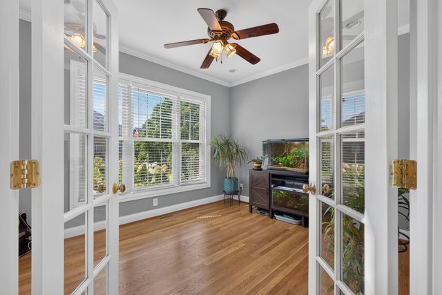 2213 Wilmington Lane, Lexington, KY 40513
