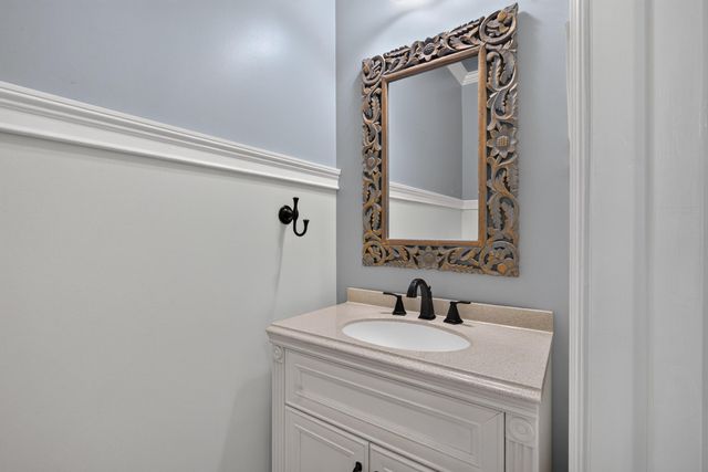 2213 Wilmington Lane, Lexington, KY 40513