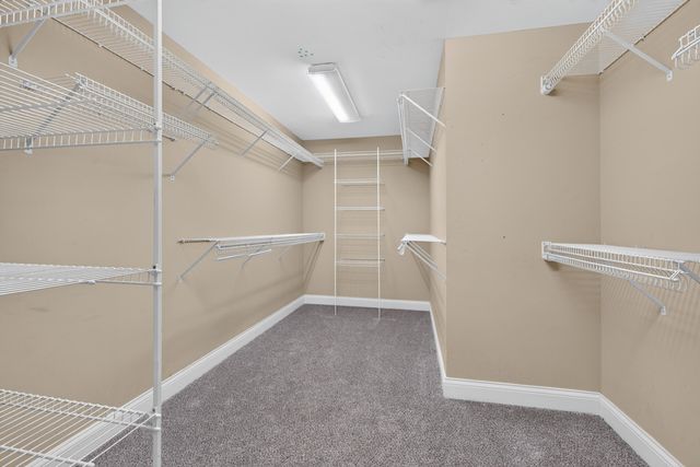 2213 Wilmington Lane, Lexington, KY 40513