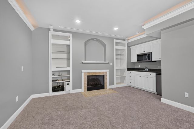 2213 Wilmington Lane, Lexington, KY 40513