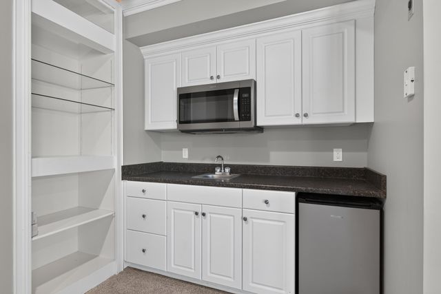 2213 Wilmington Lane, Lexington, KY 40513