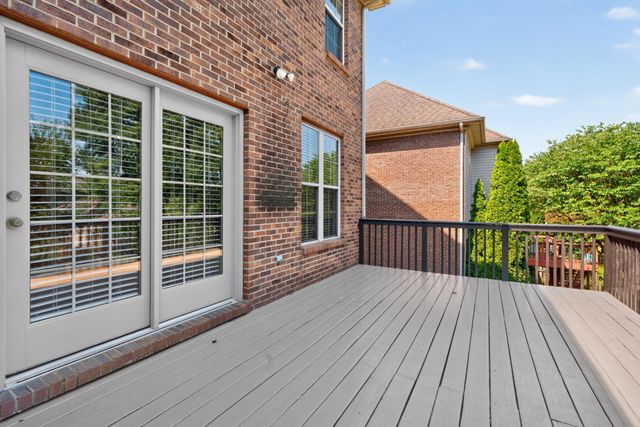 2213 Wilmington Lane, Lexington, KY 40513