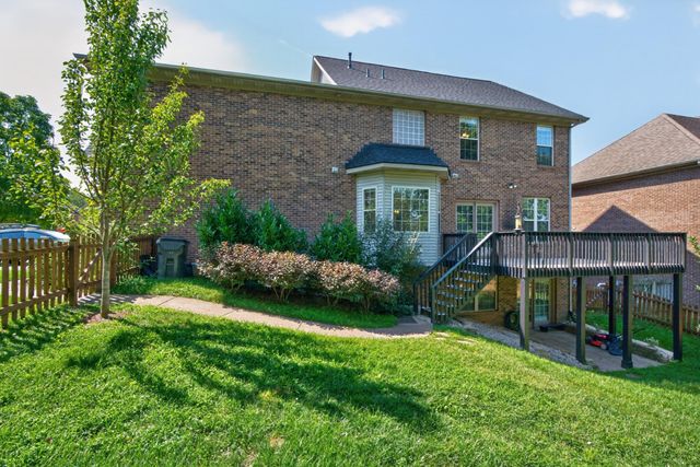 2213 Wilmington Lane, Lexington, KY 40513