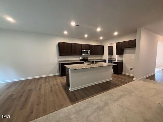 1616 Elk Run Drive, Fayetteville, NC 28312