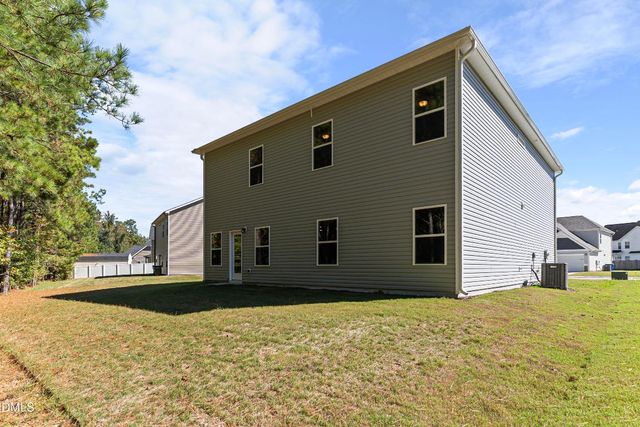 1616 Elk Run Drive, Fayetteville, NC 28312