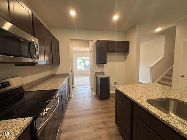 1616 Elk Run Drive, Fayetteville, NC 28312