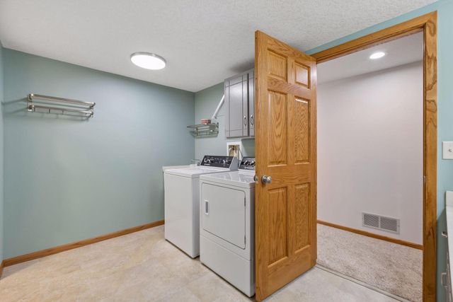 14885 Ironwood Court, Eden Prairie, MN 55346
