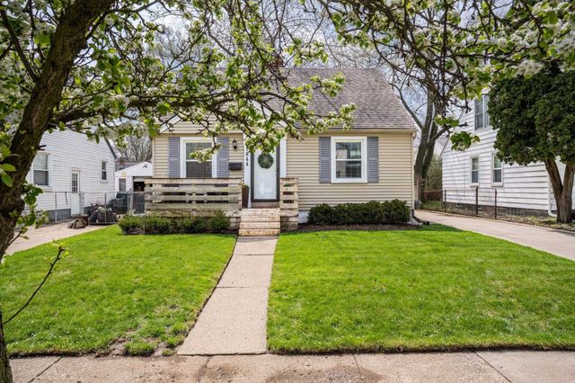 1844 Haynes Street Street, Birmingham, MI 48009