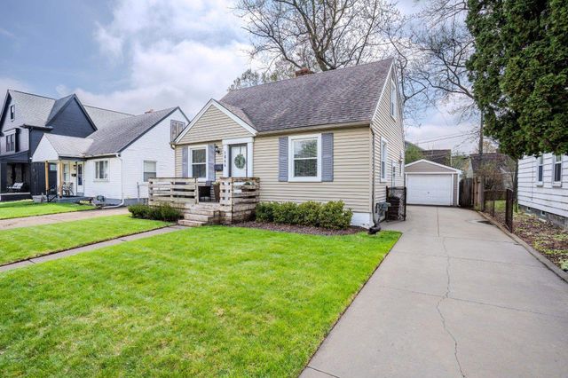 1844 Haynes Street Street, Birmingham, MI 48009