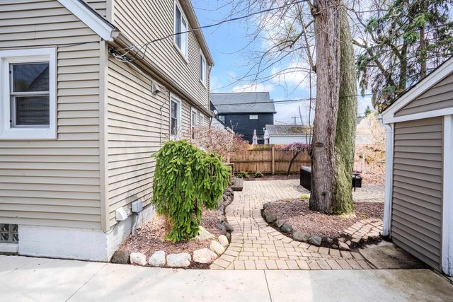 1844 Haynes Street Street, Birmingham, MI 48009