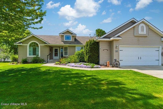8297 N Ainsworth Dr, Hayden, ID 83835