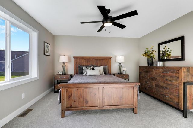 10017 177th Ave NW, Elk River, MN 55330