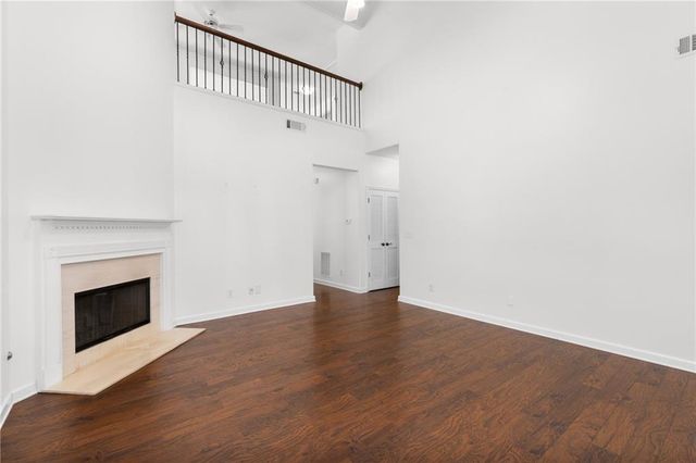 1008 Lake Pointe Court, Suwanee, GA 30024