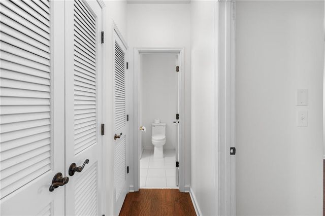 1008 Lake Pointe Court, Suwanee, GA 30024