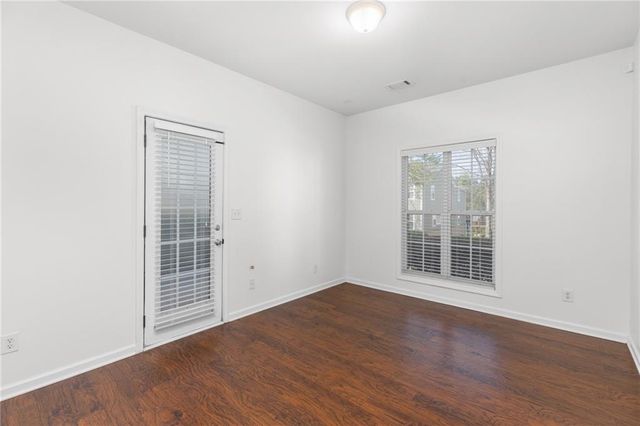 1008 Lake Pointe Court, Suwanee, GA 30024