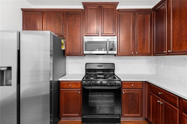 1008 Lake Pointe Court, Suwanee, GA 30024