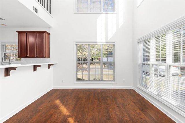 1008 Lake Pointe Court, Suwanee, GA 30024