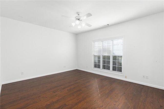 1008 Lake Pointe Court, Suwanee, GA 30024