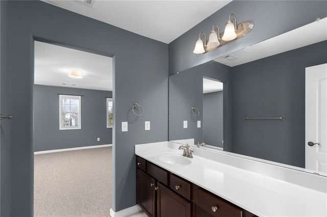 1008 Lake Pointe Court, Suwanee, GA 30024