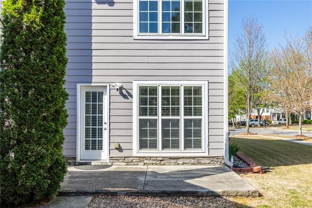 1008 Lake Pointe Court, Suwanee, GA 30024