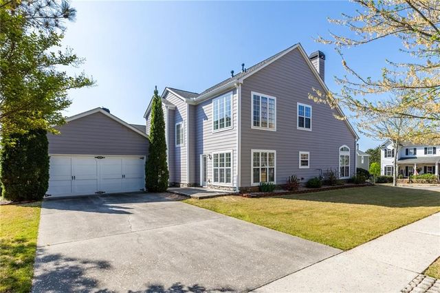 1008 Lake Pointe Court, Suwanee, GA 30024