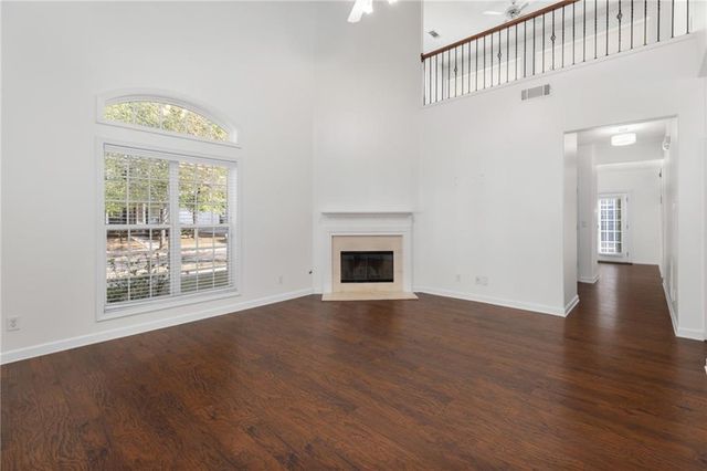 1008 Lake Pointe Court, Suwanee, GA 30024