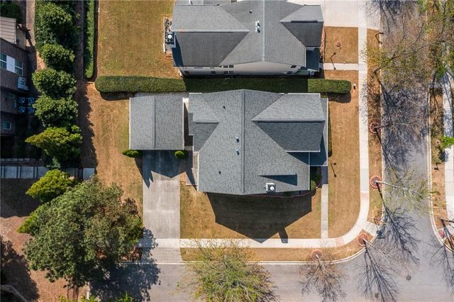 1008 Lake Pointe Court, Suwanee, GA 30024