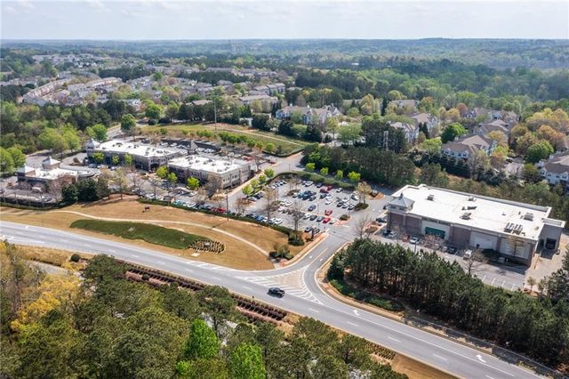 1008 Lake Pointe Court, Suwanee, GA 30024