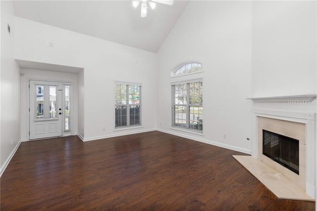 1008 Lake Pointe Court, Suwanee, GA 30024