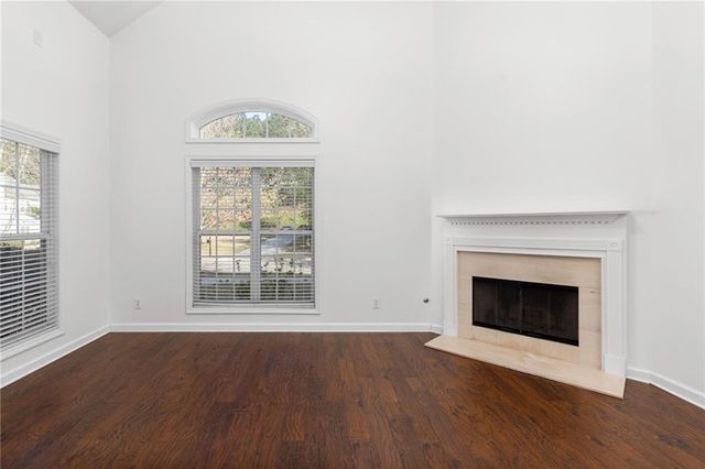 1008 Lake Pointe Court, Suwanee, GA 30024