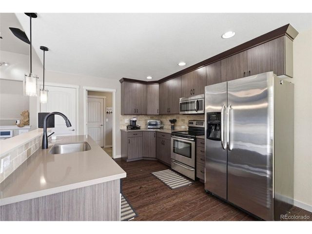 420 Pioneer Ln, Johnstown, CO 80534