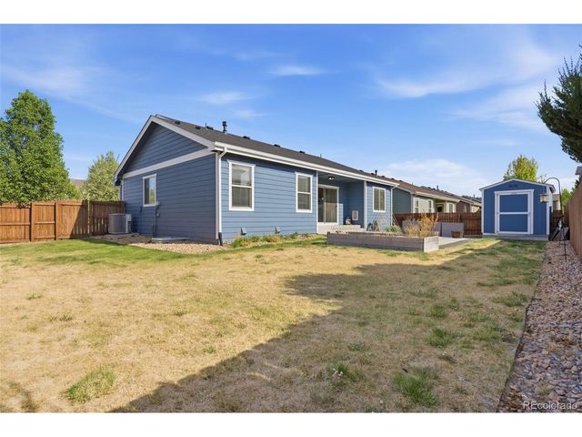 420 Pioneer Ln, Johnstown, CO 80534