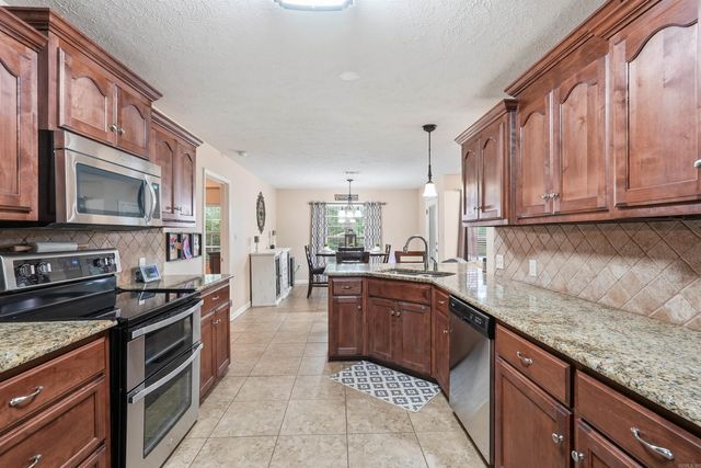 30 Cedar Knolls Loop, Greenbrier, AR 72058