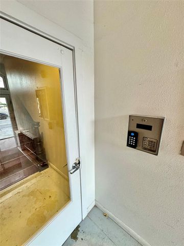 2309 Strand Street 2A, Galveston, TX 77550