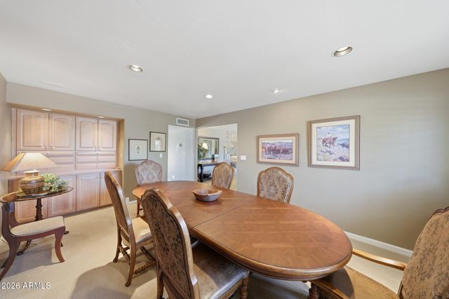 5525 E LINCOLN Drive 105, Paradise Valley, AZ 85253