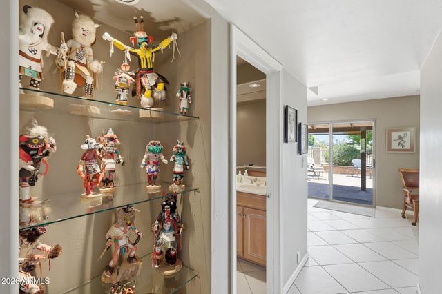 5525 E LINCOLN Drive 105, Paradise Valley, AZ 85253