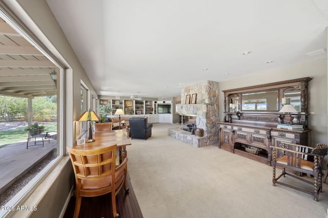 5525 E LINCOLN Drive 105, Paradise Valley, AZ 85253