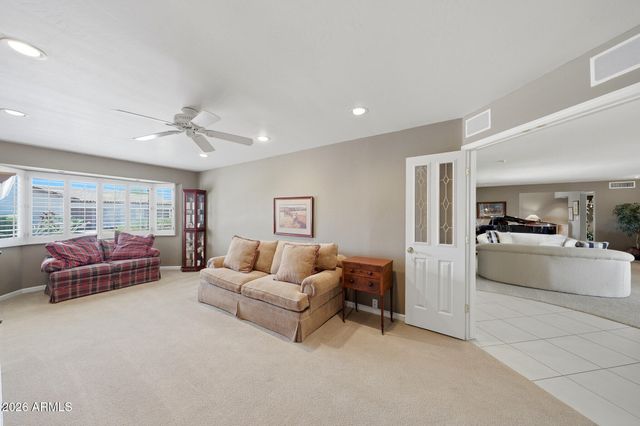 5525 E LINCOLN Drive 105, Paradise Valley, AZ 85253